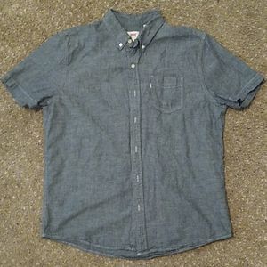Levi's (shirt)